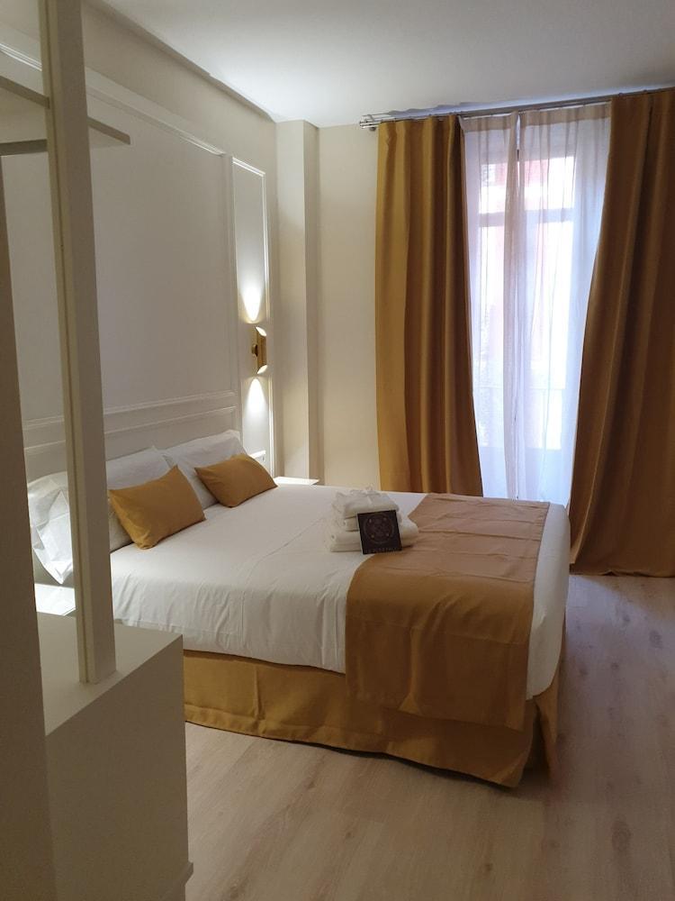 Gasthuis Opera By Charming 3*